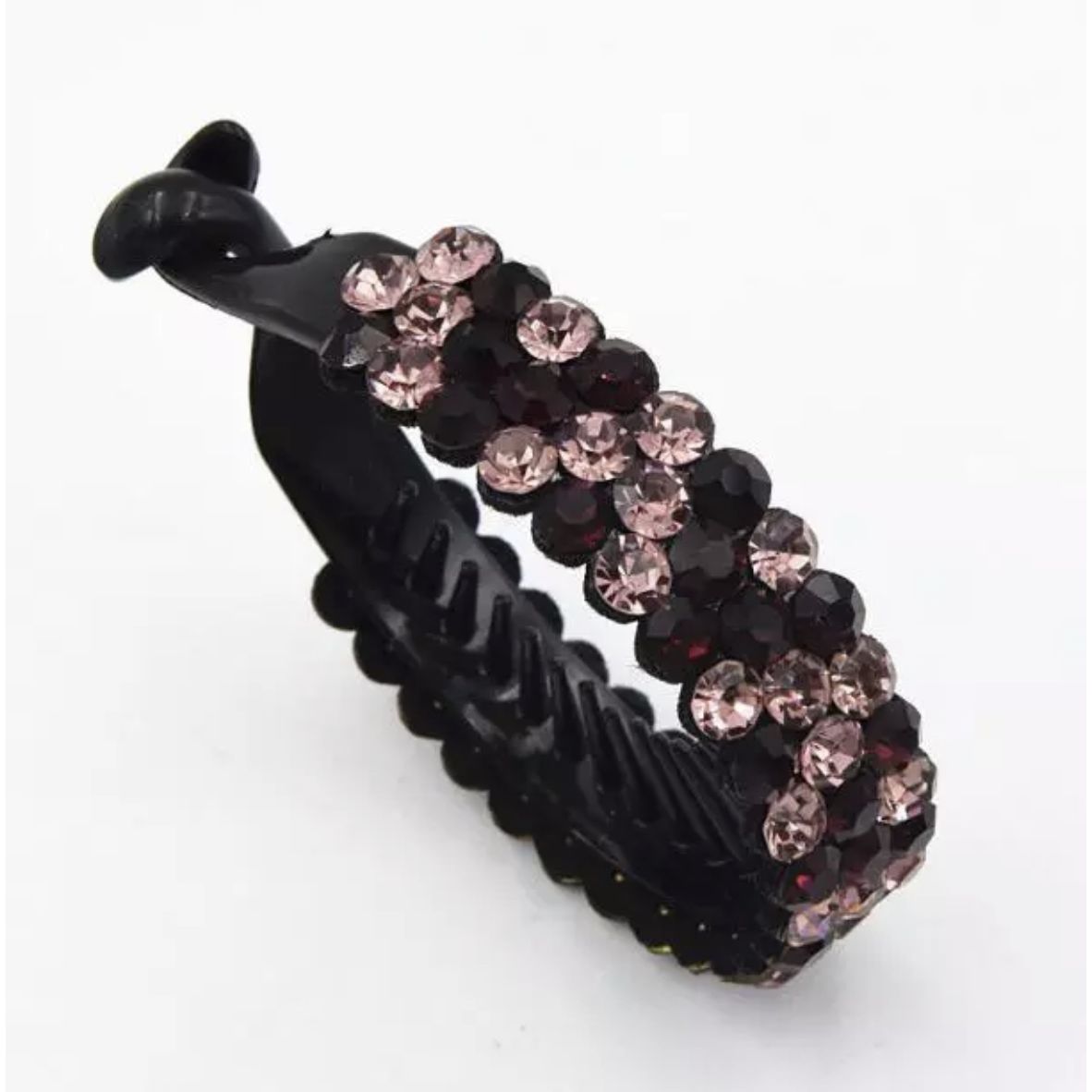 Nut holder with crystals